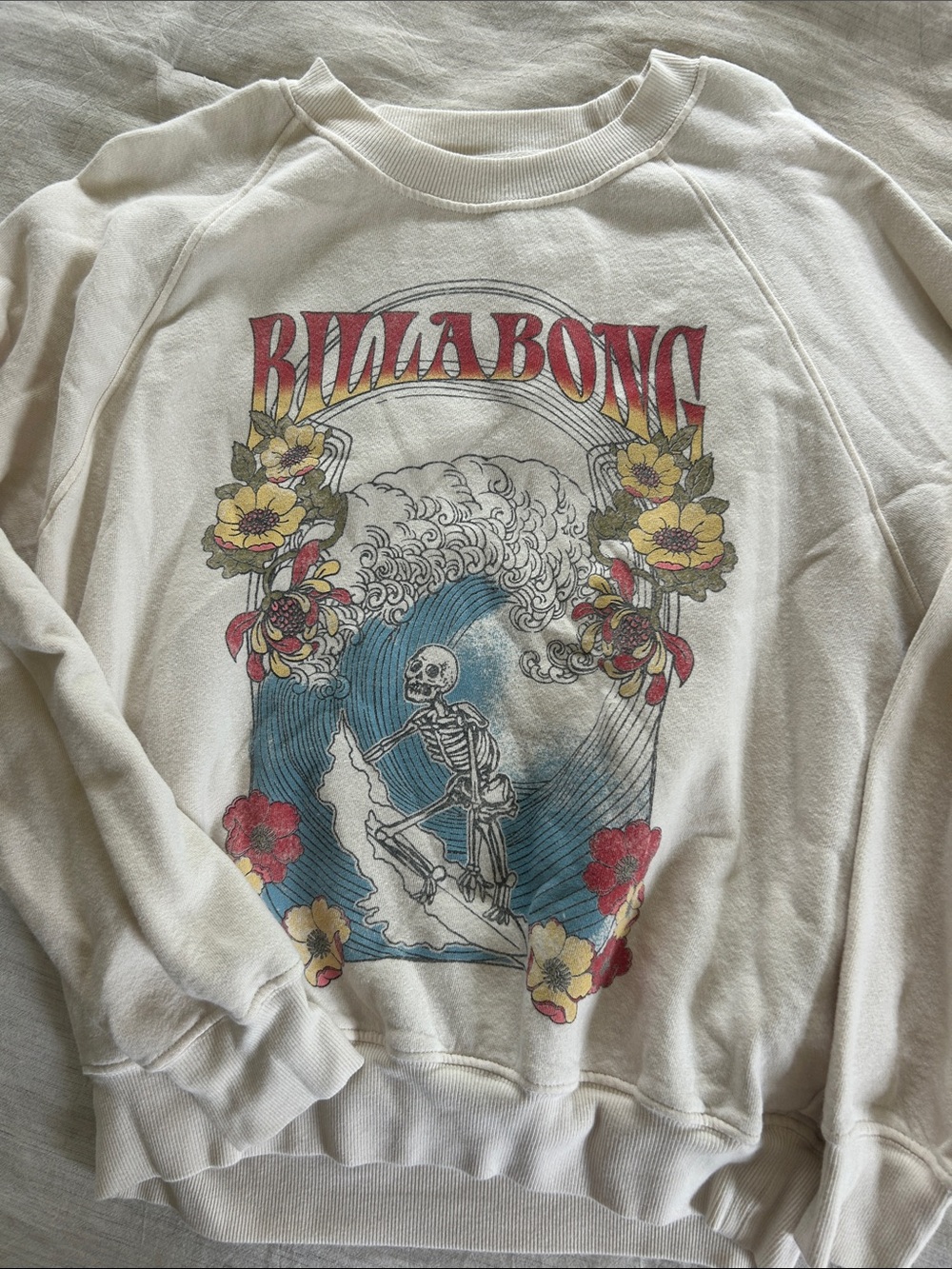 Billabong crewneck sweatshirt women’s size small